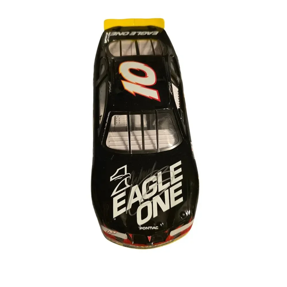 Johnny Benson #10 Eagle One Valvoline 1998 Hot Wheels Signed 1:24 Loose